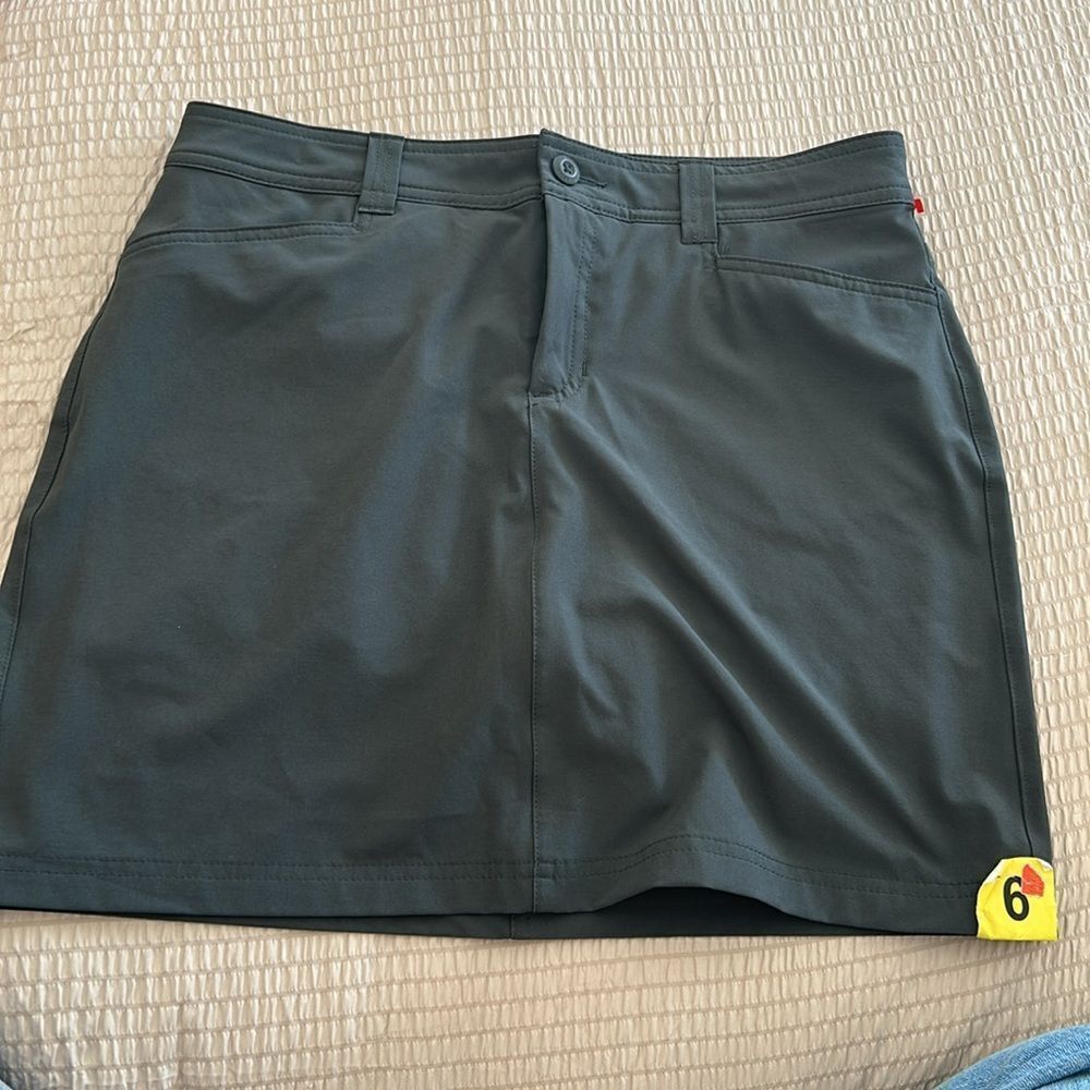 Eddie Bauer Women's Adventurer 2.0 black Skort size 6 - Picture 3 of 12